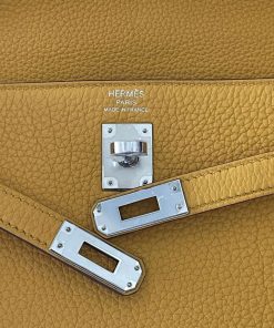 Alternative view of Hermes Kelly 25 Jaune Ambre Togo